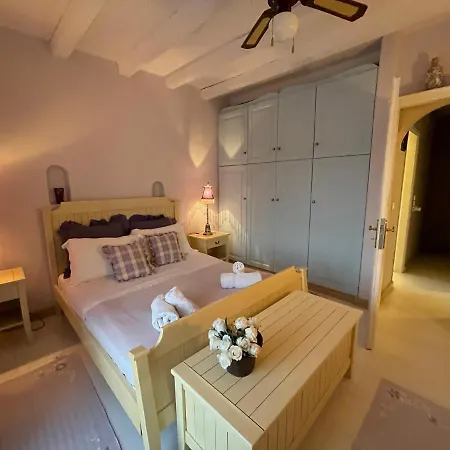 Private Mykonos * Καλαφάτη